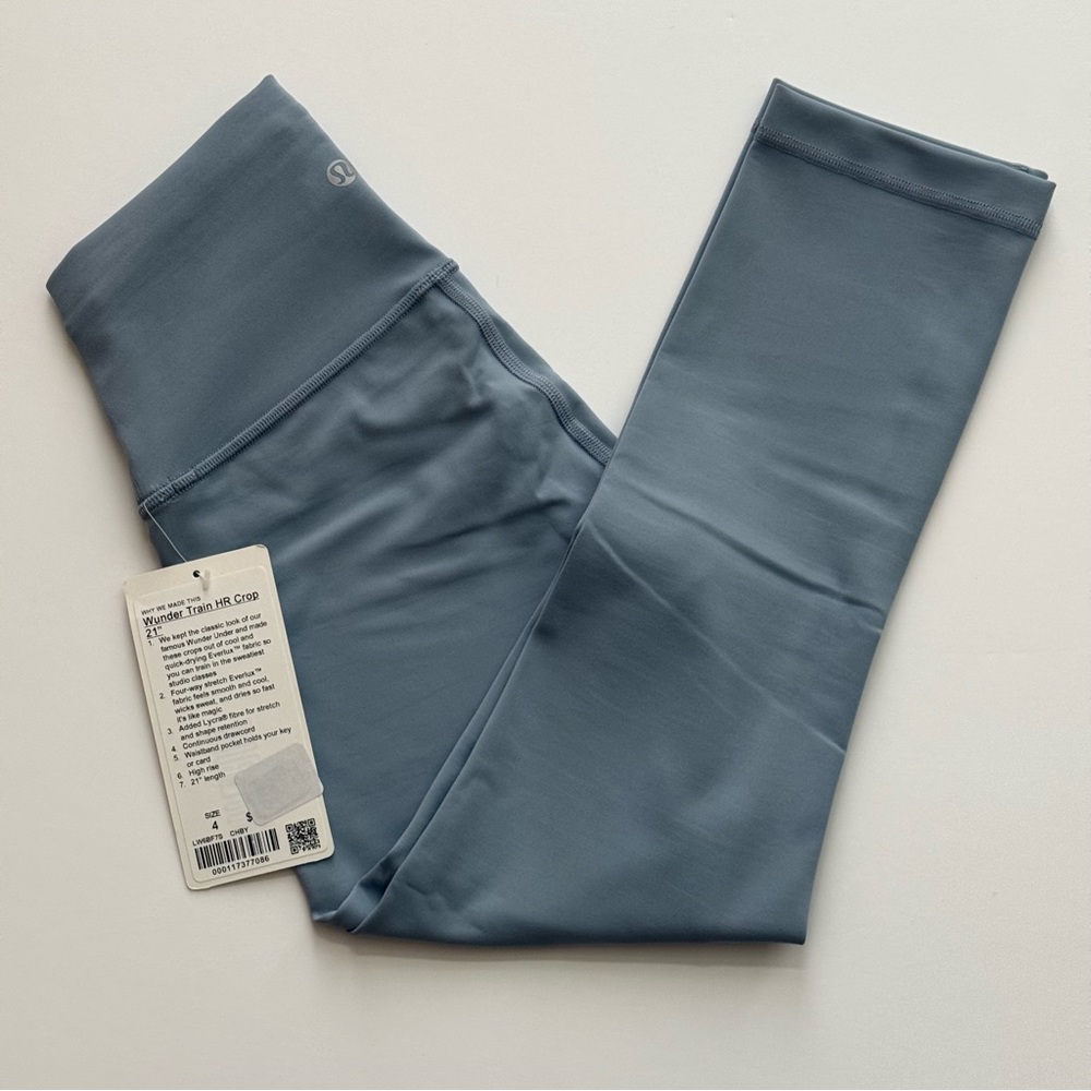 NWT Lululemon Chambray Wunder Train HR Crop 21”